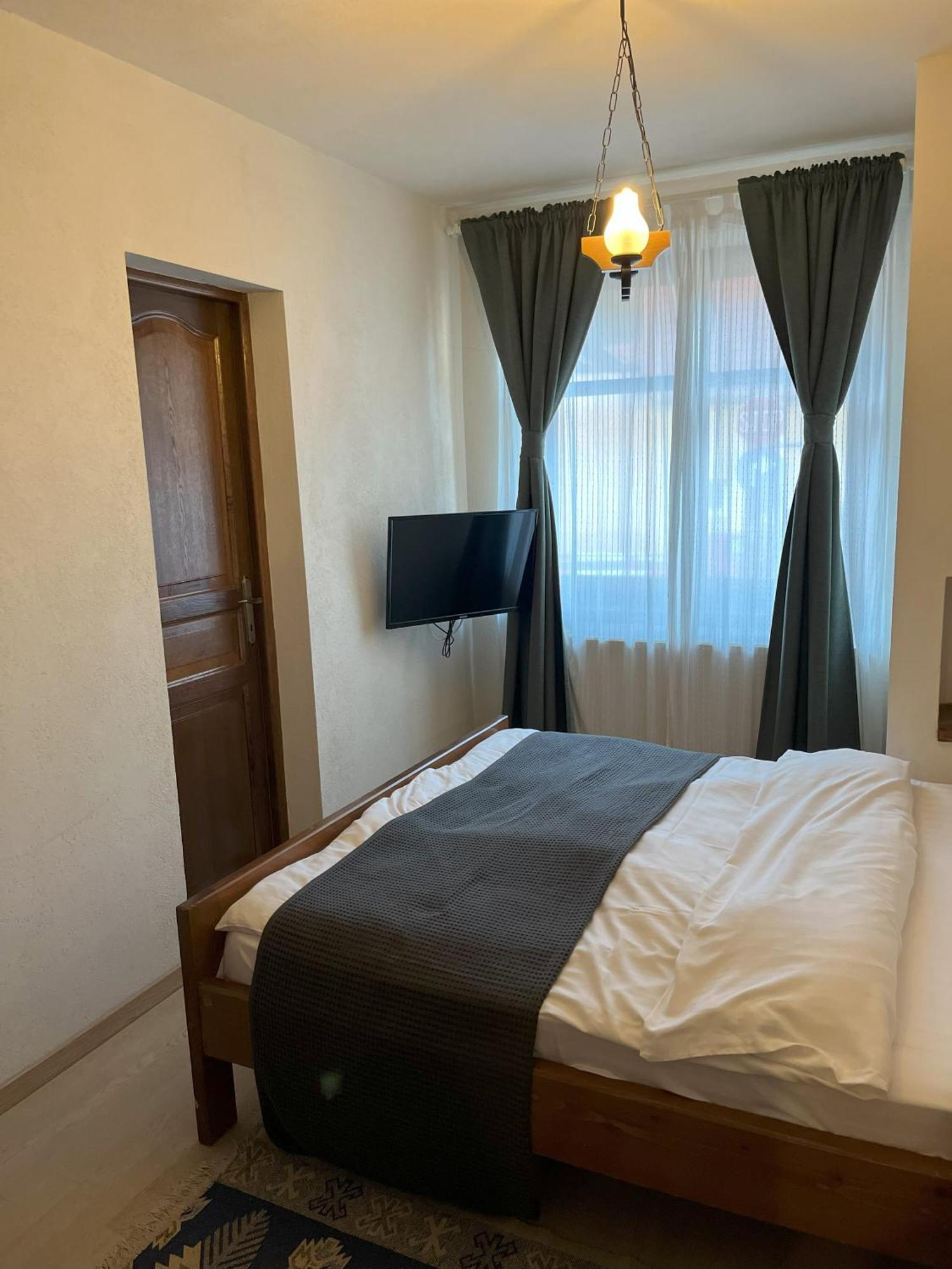 Cozy Apartment Braşov Exterior foto