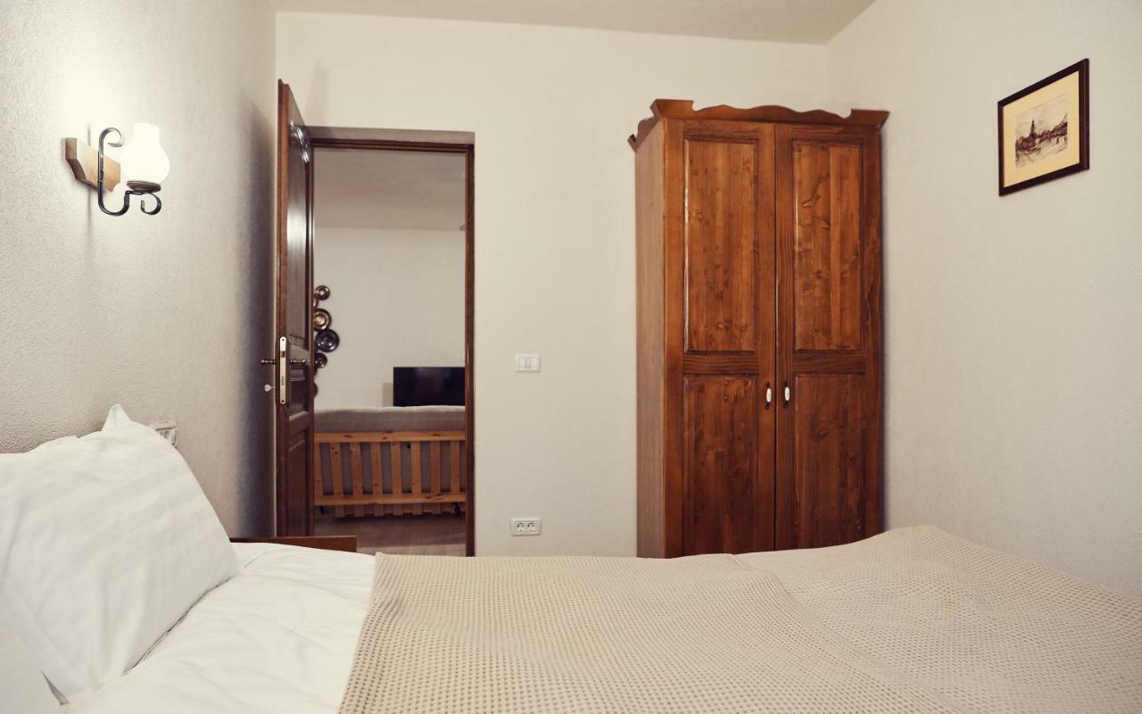 Cozy Apartment Braşov Exterior foto